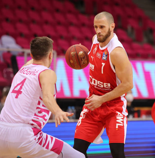 多次稳定的 多次稳定的